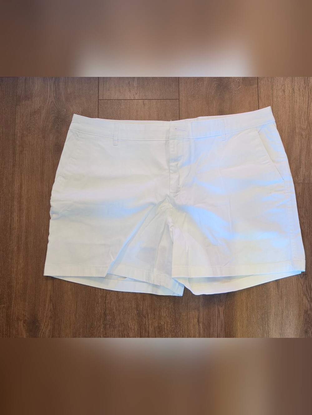Amazon Essentials White Womens Bermuda Shorts